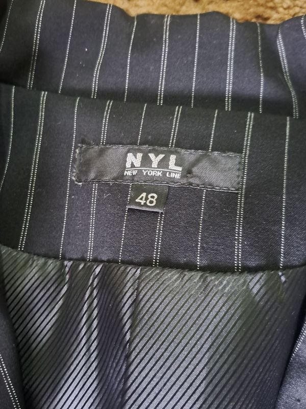 Item 900487 - Image 1