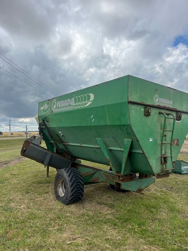 Mixer Venado de 9m3 con Balanza: Equipo para Construcción y Obras - imagen 3