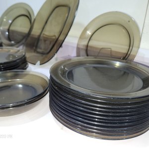 Juego de Vajilla de Vidrio Ahumado: Platos, Compoteras y Fuente Ovalada - imagen 5