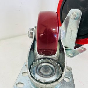 Lote de 3 Ruedas Giratorias Rojas y Bordo - 12 cm - imagen 3