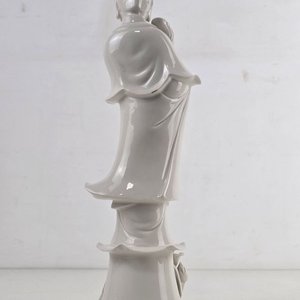 Figura de Porcelana Guanyin con Loto y Cuenco Tibetano con Mazo - imagen 6