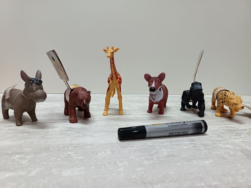 Juguetes de animales en plástico - imagen 2