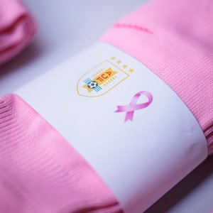 Par de Medias Rosadas de Fútbol - Edición Especial - imagen 2