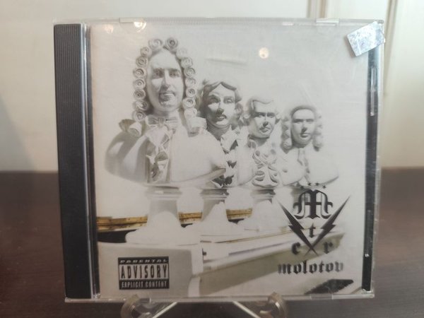 CD "Con Todo Respeto" de Molotov (2004)