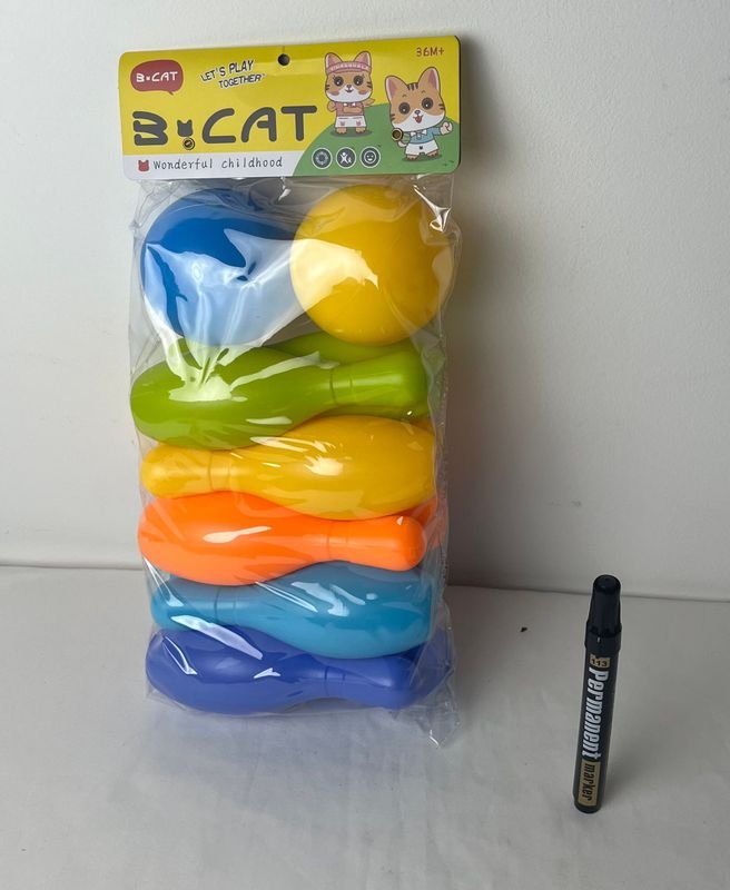 Lote anterior: Juego de bolos colorido y divertido