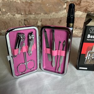 Neceser de Viaje con Set de Manicuría y Marcador Permanente - imagen 7