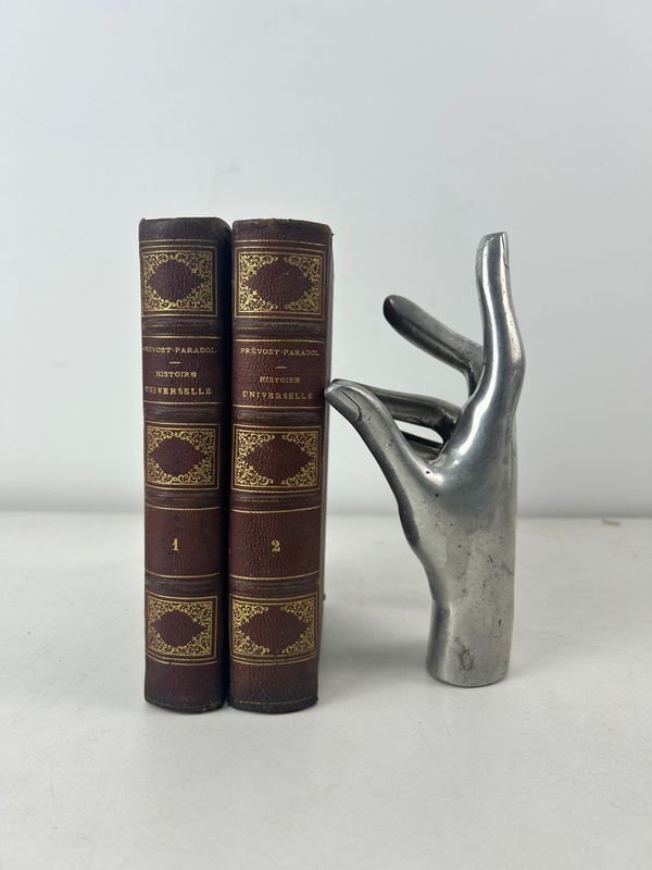 Lote anterior: Libros de historia universal de Prévost-Paradol