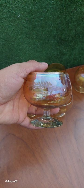 Vajilla de cristal y madera - imagen 9