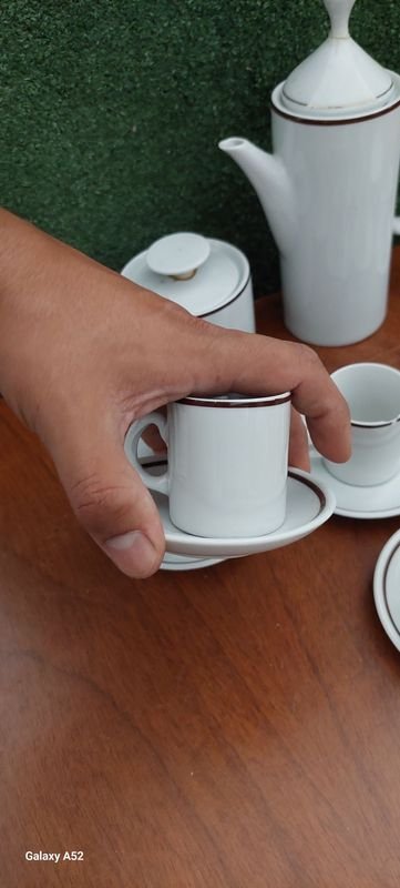 Juego de té blanco en porcelana - imagen 15