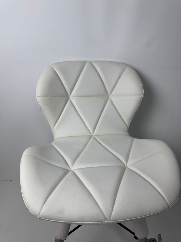 Item 884540 - Image 1