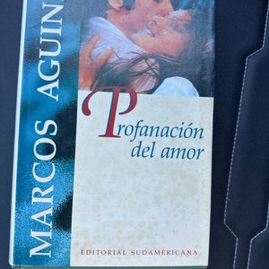 Lote anterior: Libro Profanación del Amor de Marcos Aguinis