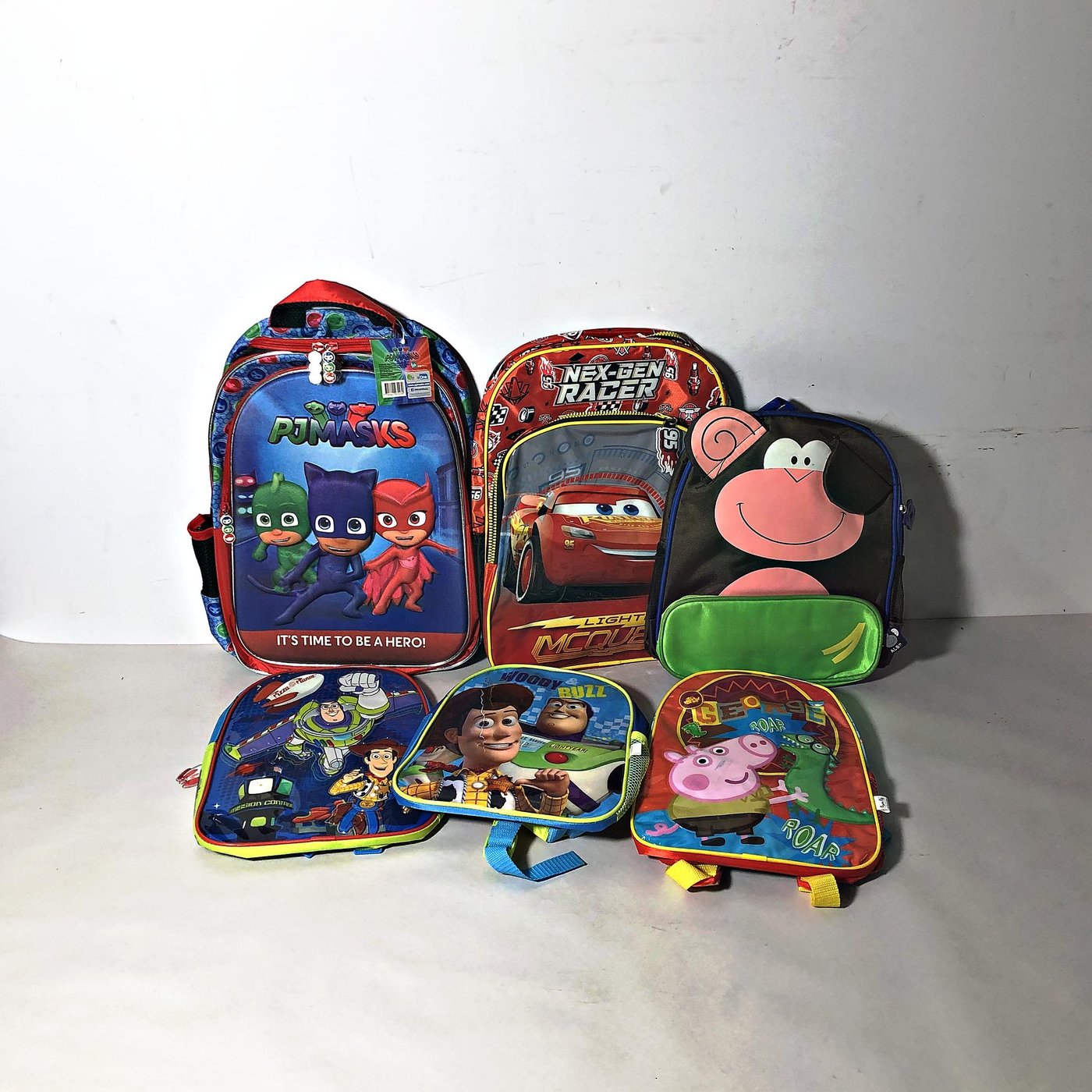 Seis Mochilas Infantiles de Personajes Famosos