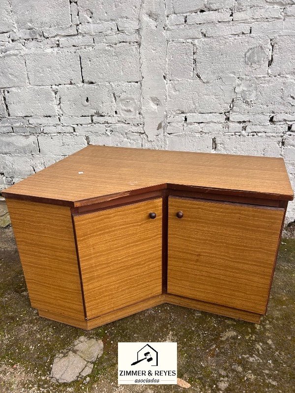Mueble Esquinero de Madera con Puertas - imagen 1