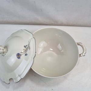 Importante Sopera Hutschenreuther Selb Bavaria Weimar Porcelana Marfil Decorado Floral y Plata - imagen 3
