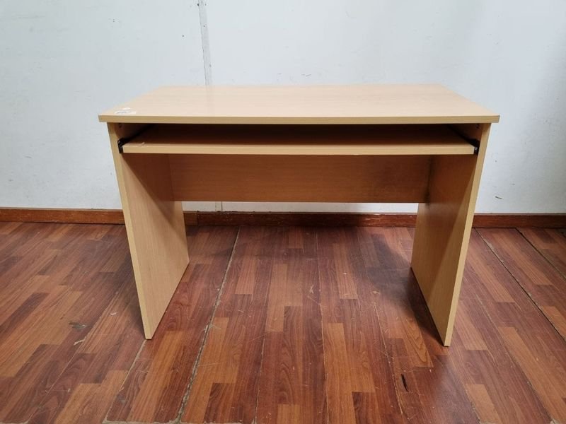 Escritorio Claro con Bandeja Extensible (100x55x75 cm)
