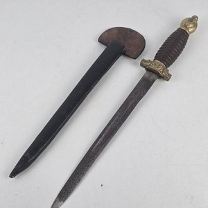 Espadín Histórico Militar o Policial Uruguayo con Funda - imagen 2