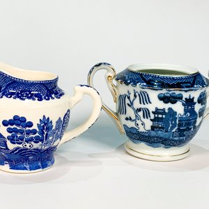 Conjunto de 4 piezas de loza china azul y blanca con decoración estilo chinoiserie - imagen 3