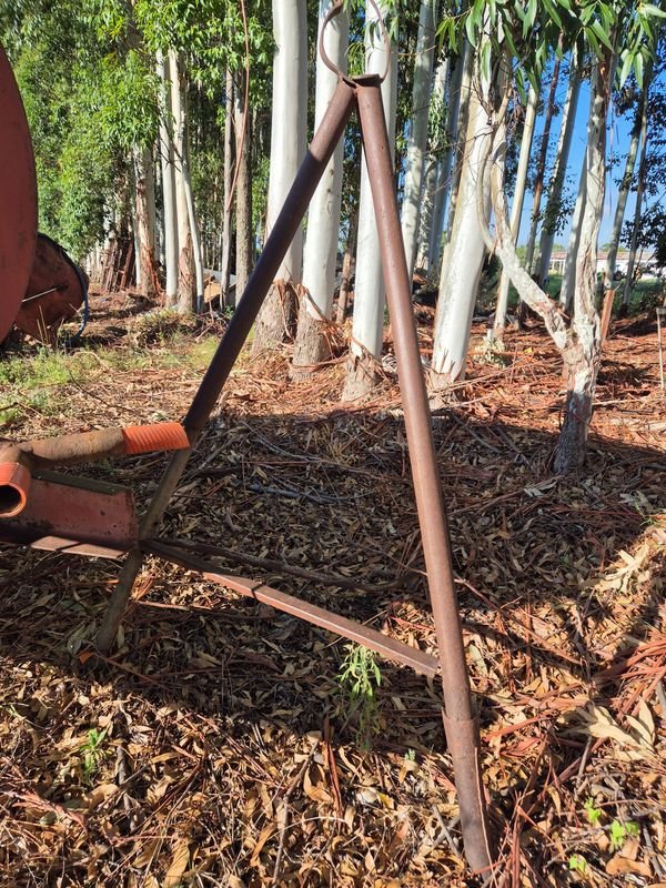 Tripode en Hierro para Fotografía - imagen 4