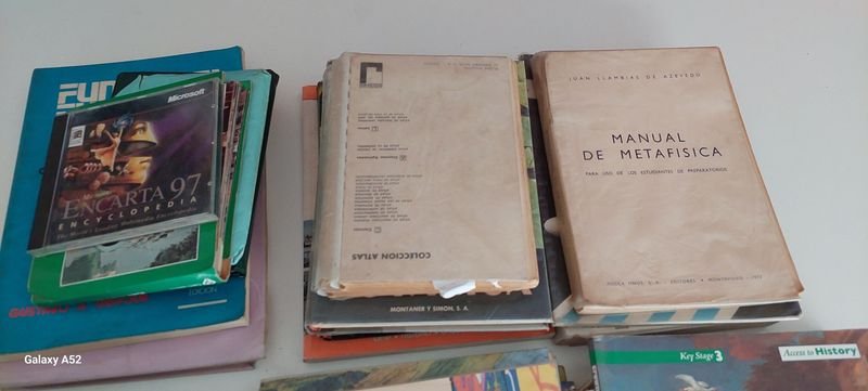 Lote de libros y materiales - imagen 3