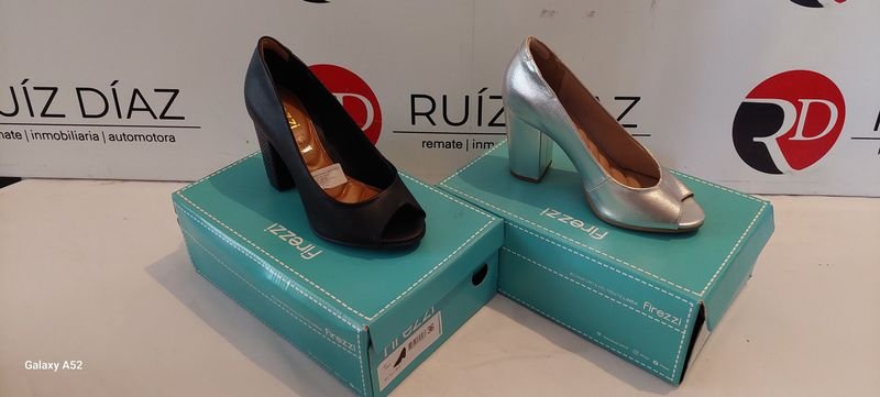 Zapatos de tacón alto Firezzi en caja - imagen 1