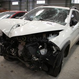 Camioneta Fiat Toro Blanca con Daños Severos - imagen 1