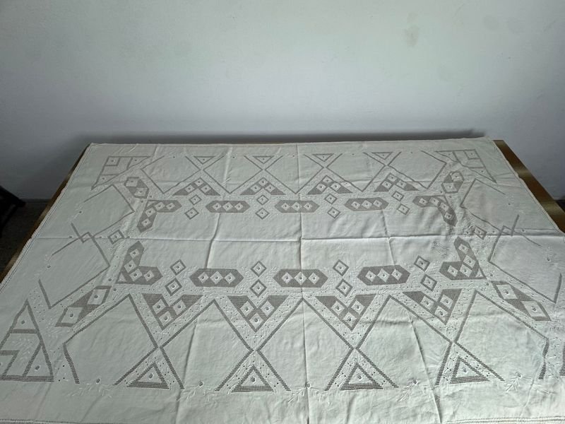 Mantel antiguo de madera con tapicería - imagen 2