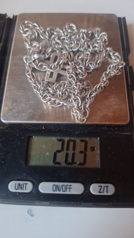 Cadena de plata con crucifijo larga - imagen 5