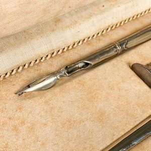 Juego de Escritorio de Plata Alemana 800, Tres Piezas con Estuche - imagen 4