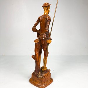 Figura de Caballero en Madera Tallada con Escudo y Espada - 45 cm - imagen 5