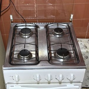 Cocina Esmaltec Blanca 4 Hornallas con Encimera de Vidrio - imagen 3