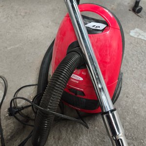 Aspiradora Eléctrica Roja Dikler 2000W con Manguera y Tubo Metálico - imagen 3