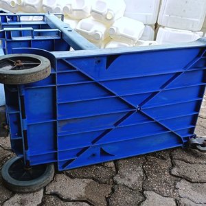 4 Carros Auxiliares de Limpieza de tres Estantantes con ruedas - Se venden a la Vista con Faltantes y Detalles de Uso - Ideal para repuesto - imagen 7