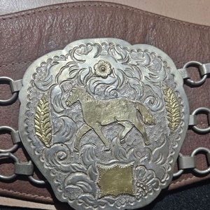 Rastra de Cuero con Apliques de Plata y Oro Estilo Gaucho - imagen 8