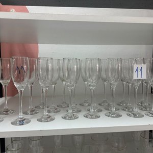 23 Copas de Vidrio Altas Nuevas - imagen 2