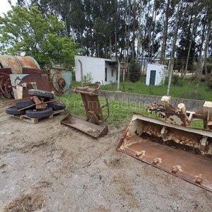 Lote de Maquinaria y Componentes Industriales - imagen 1