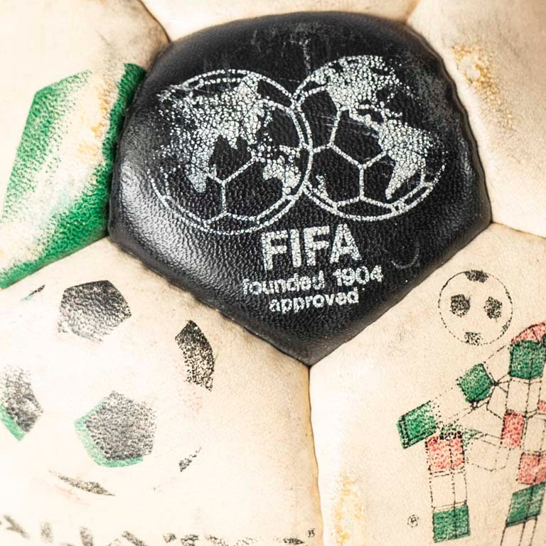 Pelota de fútbol promocional del Mundial de Italia 90 - imagen 3
