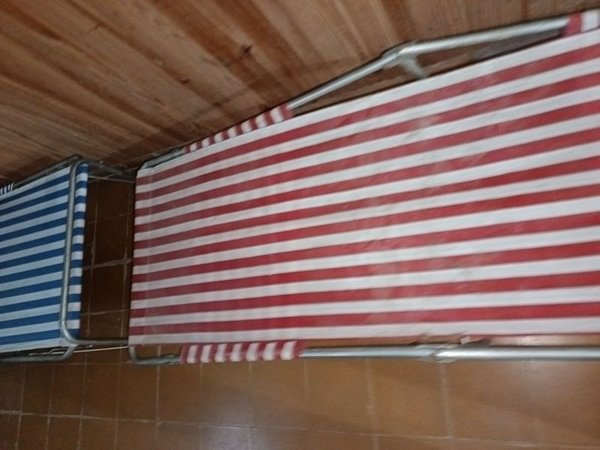 Dos catres - imagen 4