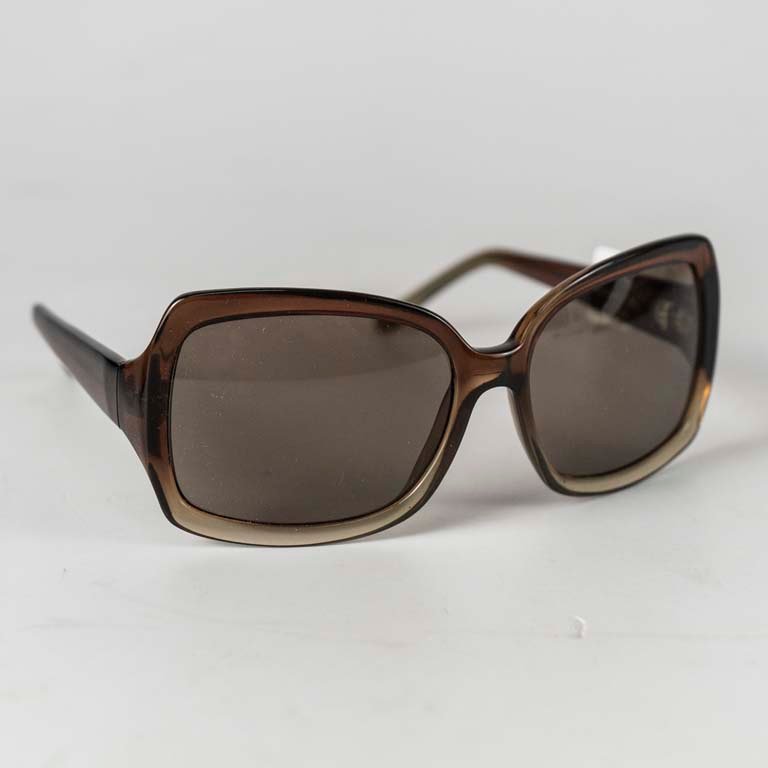 Lote siguiente: Lentes de sol para hombre