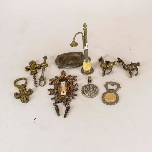 Lote siguiente: Piezas de metal y bronce vintage