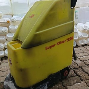 Lavadora y fregadora de pisos profesional Dixter Super Kliner 550. Equipo robusto de alta productividad diseñado para limpiar y secar superficies medianas a grandes en una sola pasada, optimizando drásticamente los tiempos de trabajo - Con Detalles Se Vende a al Vista - imagen 8