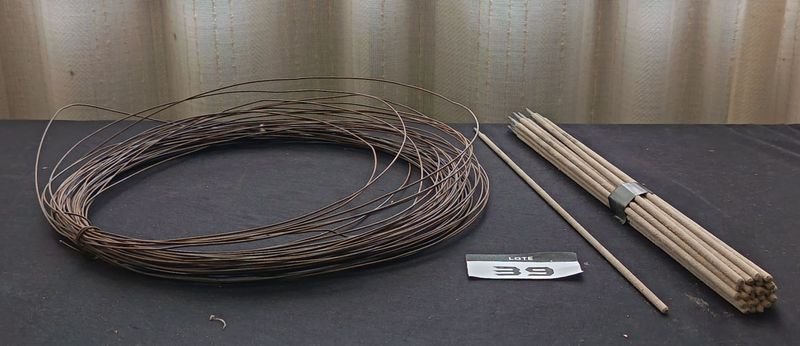 Rollo de Alambre Dulce y Electrodos para Soldadura Eléctrica