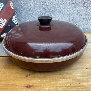 Olla Ovalada Essen con Tapa, Color Borravino - imagen 2