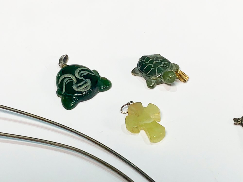 Colección de piezas metálicas y accesorios - imagen 3