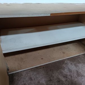 Mueble Aéreo de Madera con Tres Puertas - imagen 4