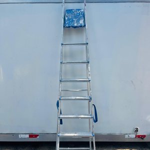 Lote anterior: Escalera de Aluminio Plegable