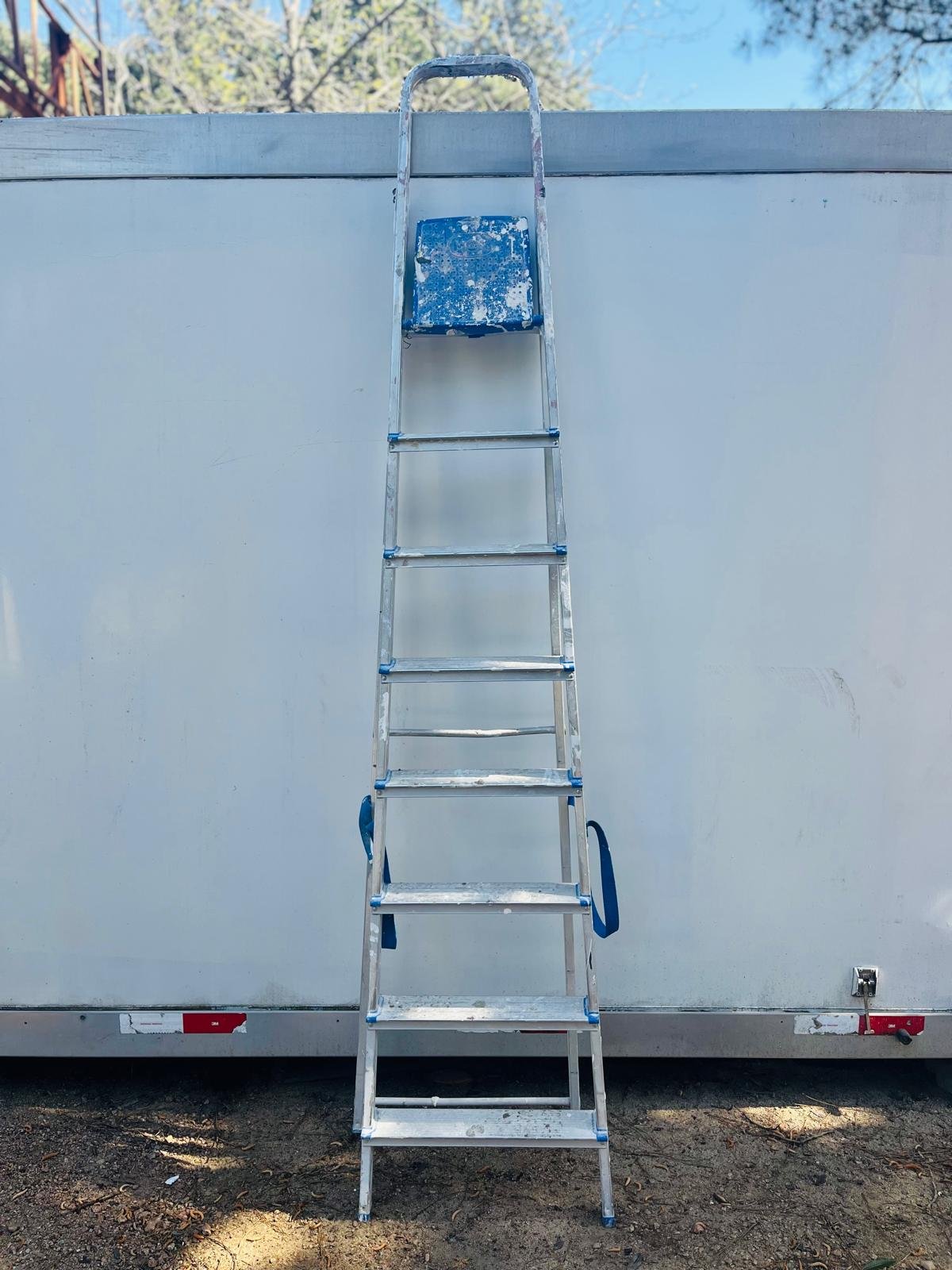 Escalera de Aluminio Plegable