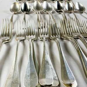 Conjunto de 35 Cucharas Soperas y Tenedores Grandes Christofle - imagen 3