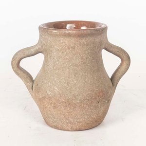 Lote siguiente: Ánfora de Barro Firmada por Veiga - 18 cm