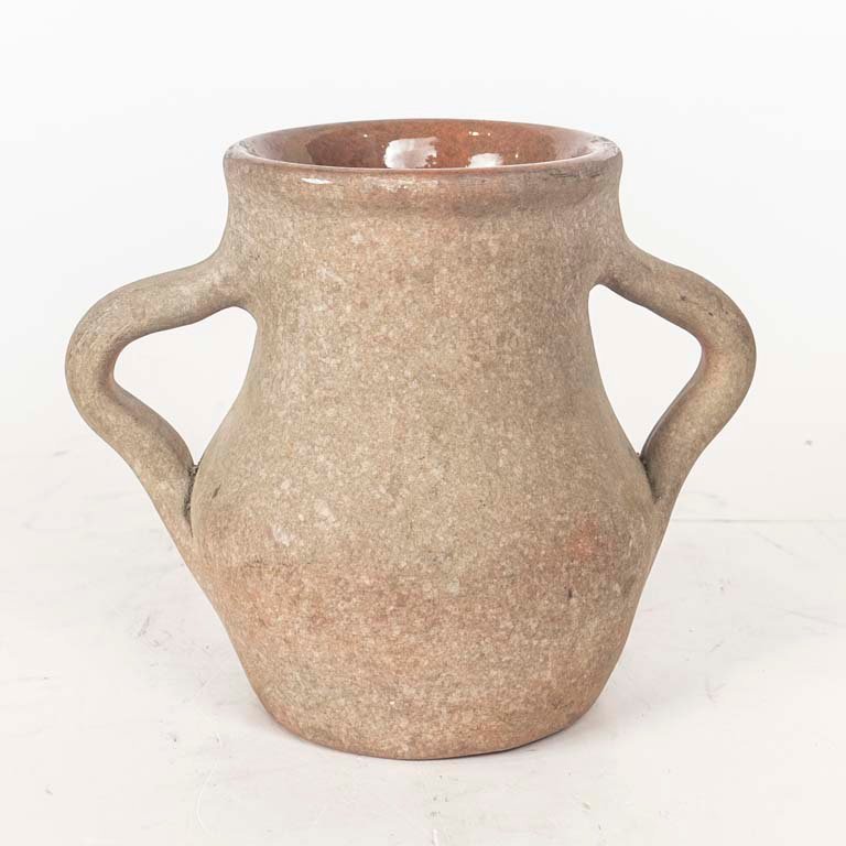 Ánfora de Barro Firmada por Veiga - 18 cm
