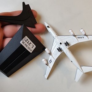 Maqueta Avión Boeing E6B US Navy Escala 1/400 Dragón con Base - imagen 4